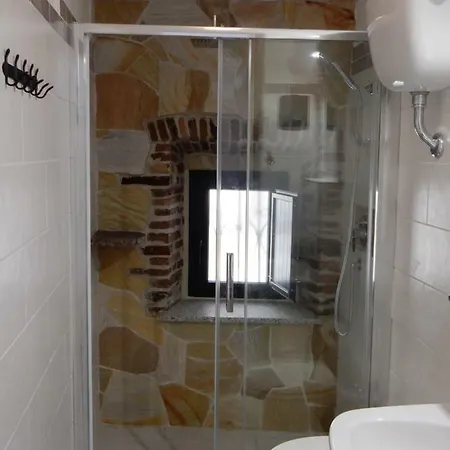 Eleonora D'arborea, Centro Storico Bed and breakfast 3*
