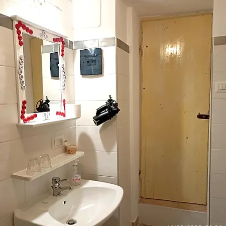 住宿加早餐酒店 Eleonora D'arborea, Centro Storico 3*