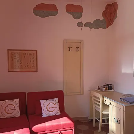 Eleonora D'arborea, Centro Storico 3*