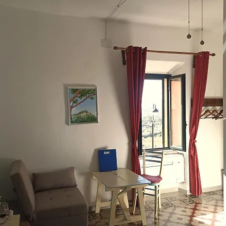 Eleonora D'arborea, Centro Storico 住宿加早餐酒店 3*