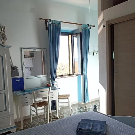 Eleonora D'arborea, Centro Storico Couette-café Posada (Sardinia)