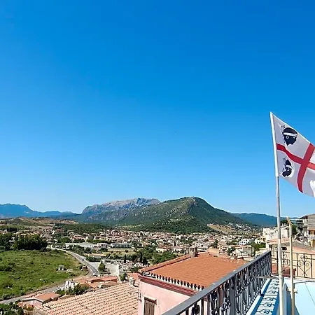 Eleonora D'arborea, Centro Storico