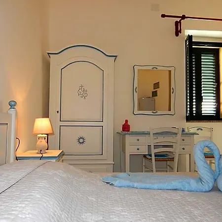 Bed and breakfast Eleonora D'arborea, Centro Storico 3*