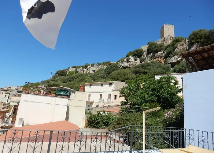 Eleonora D'arborea, Centro Storico Oda ve Kahvaltı 3*