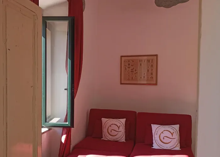 Oda ve Kahvaltı Eleonora D'arborea, Centro Storico 3*