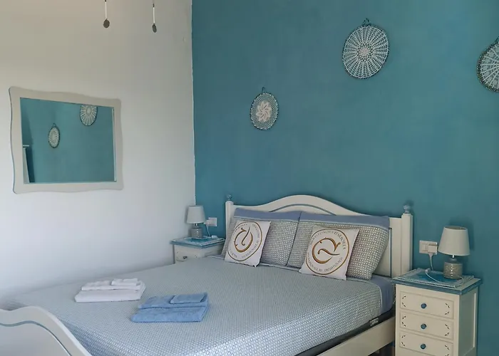 Eleonora D'arborea, Centro Storico Oda ve Kahvaltı 3*