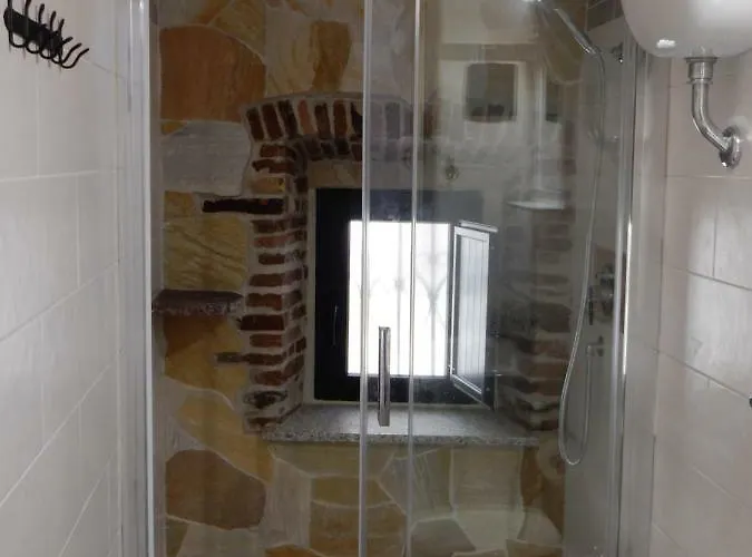 Eleonora D'arborea, Centro Storico Oda ve Kahvaltı 3*