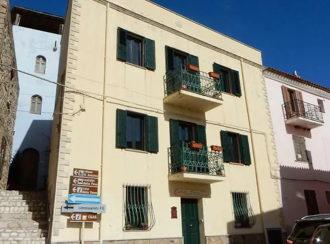 Oda ve Kahvaltı Eleonora D'arborea, Centro Storico